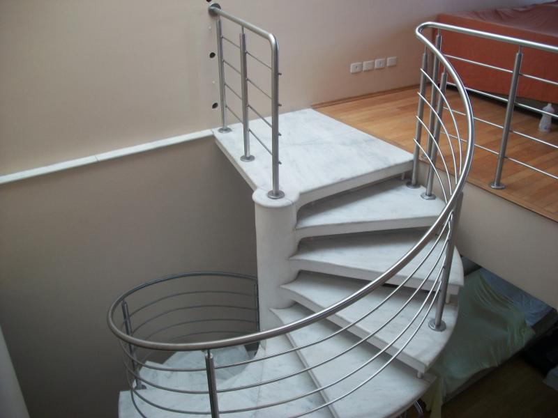 Corrmião e Guarda Corpo para Escada Caracol